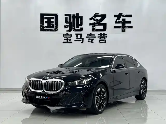 BMW 5 Рестайлинг, 525Li, M Спорт-пакет