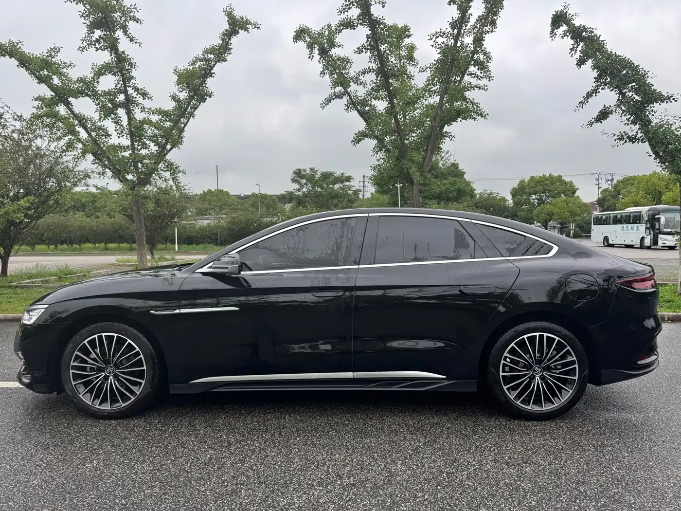BYD Han 2023 DM-i Champion Edition 121KM Honor фото 2