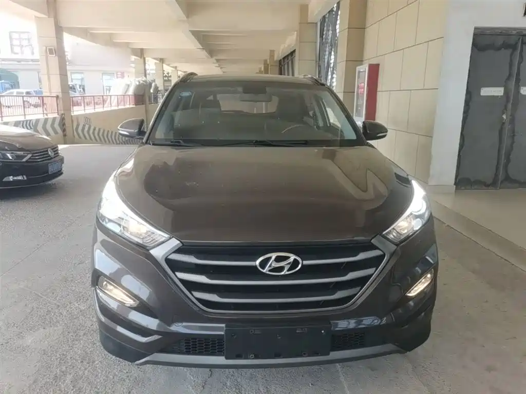 Hyundai Tucson 2015 1.6T Dual Clutch 2WD Smart фото 3