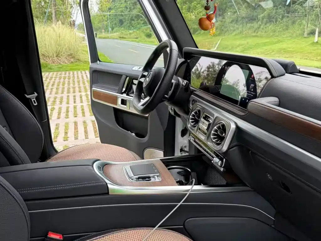 Mercedes-Benz G-Class 2025 2025 G 500