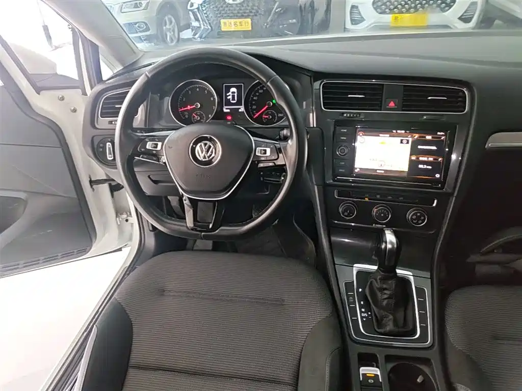 Volkswagen Golf 2019 280TSI DSG Comfort China VI фото 9