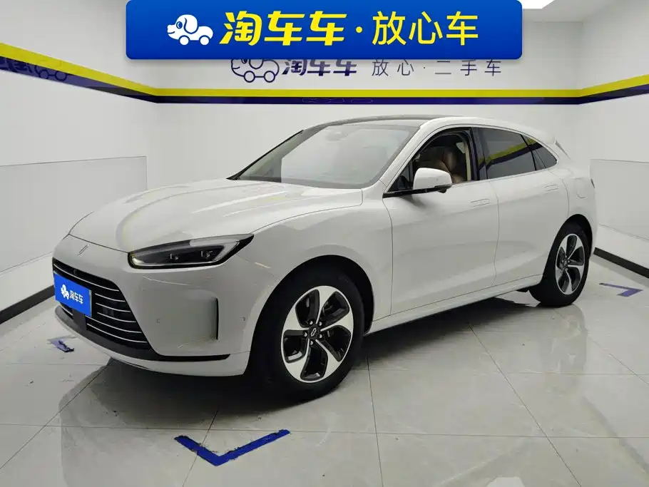HIMA M5 2023