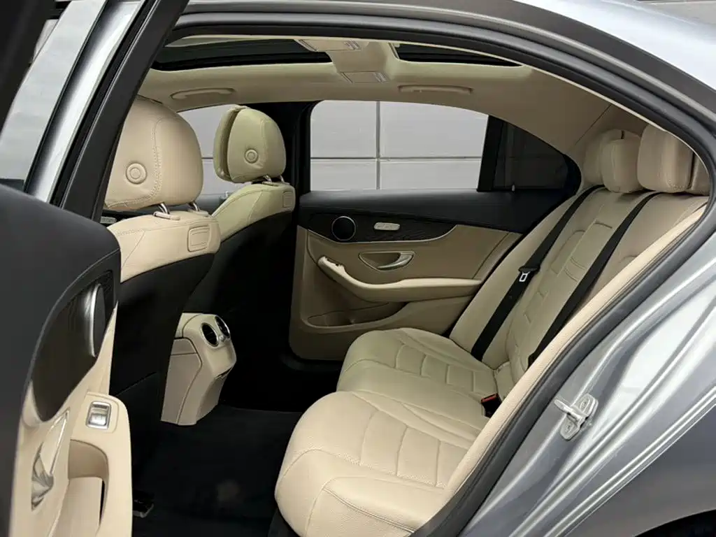 Mercedes-Benz C-Class 2016 2015 Facelift C 200 L Sport