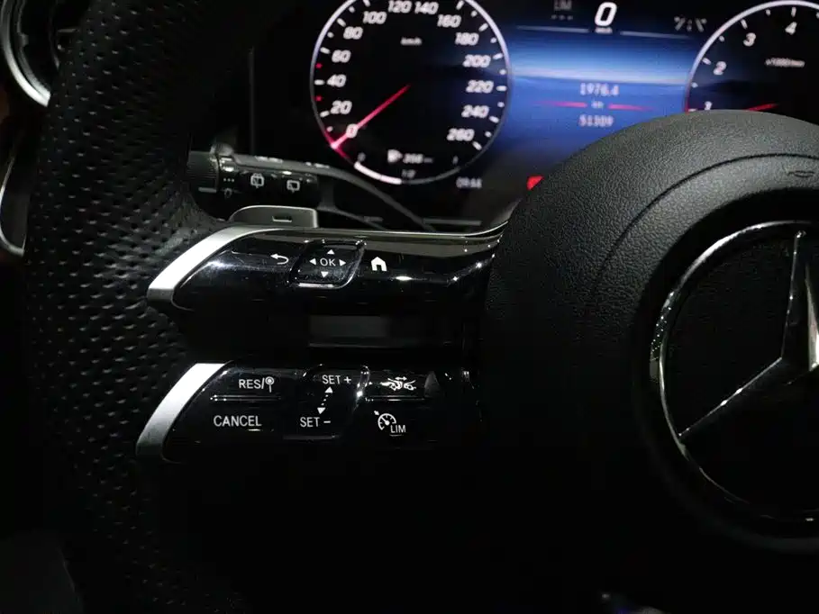 Mercedes-Benz GLC 2024 GLC 260 L 4MATIC Luxury 5-seater фото 17