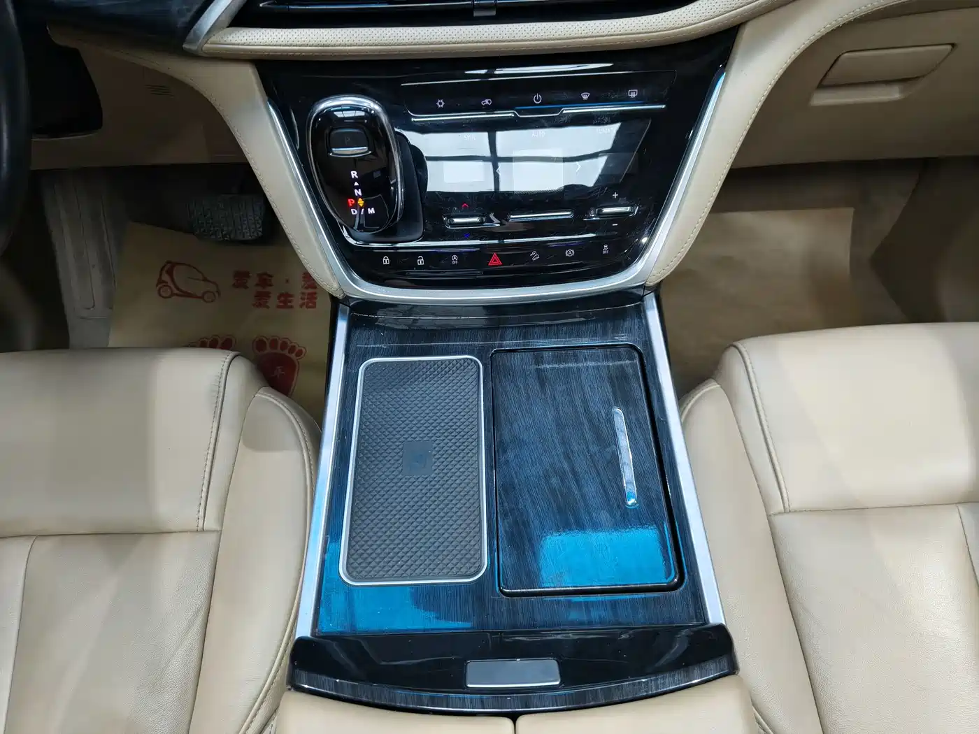 Buick GL8 2021 ES Landlord 653T Premium фото 18