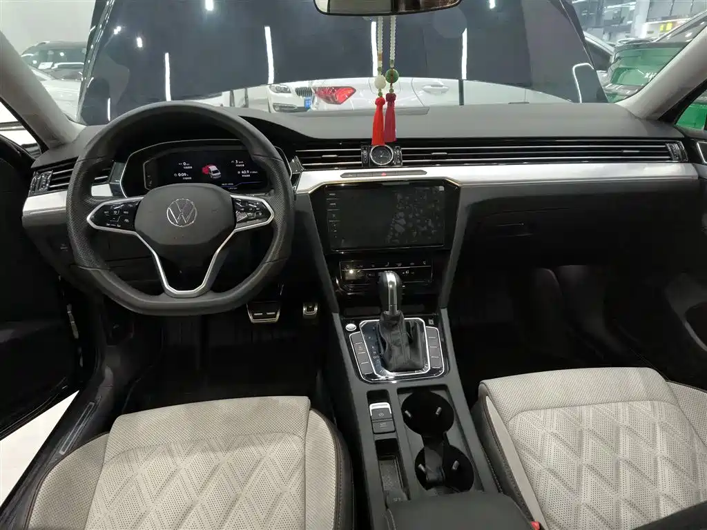 Volkswagen Magotan 2023 Model 2 Million Commemorative Edition 330TSI DSG Luxury фото 12