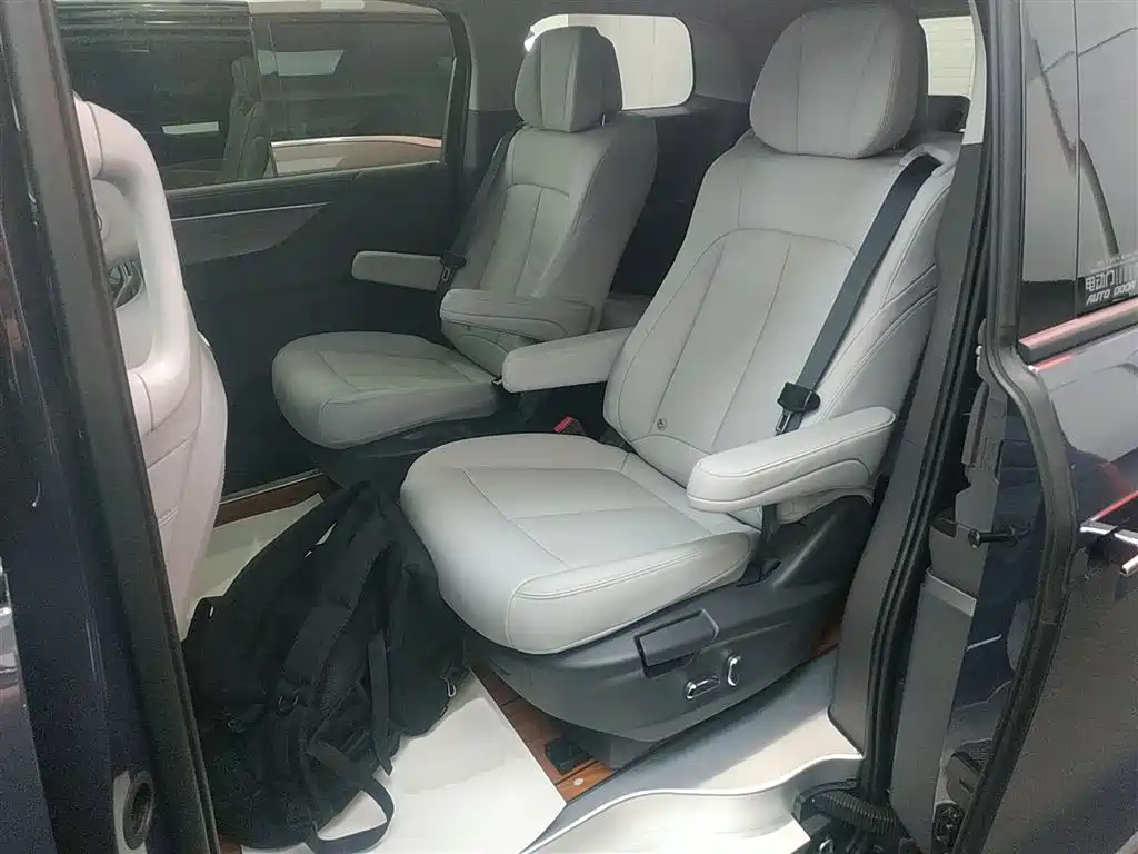 Buick GL8 2025 Model Landglory Smart Edition фото 17