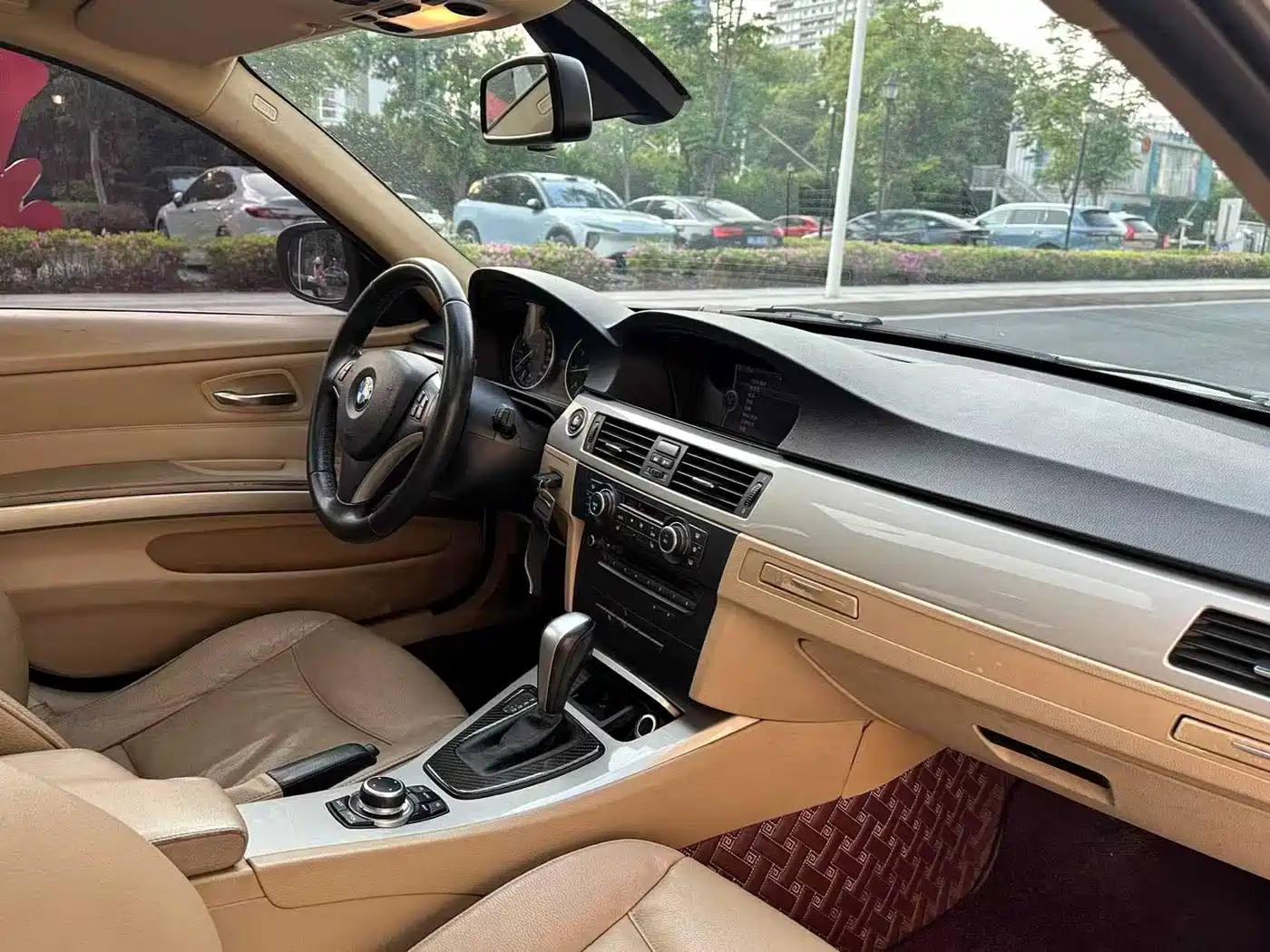 BMW 3 Series (Import) 2010 320i Luxury фото 11