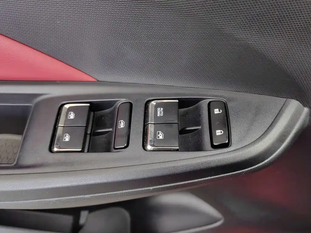 Photo 9 - Changan Oshan Changan Oushang X5