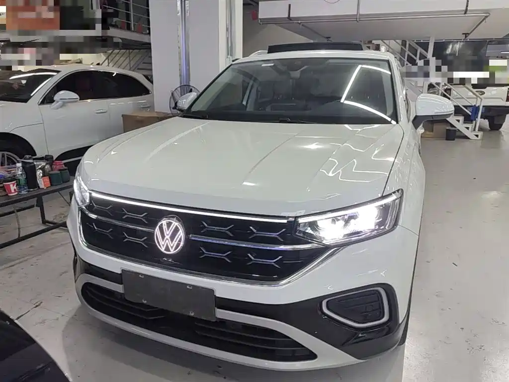 Volkswagen Tayron 2024 300TSI 2WD Luxury Plus Advanced фото 3