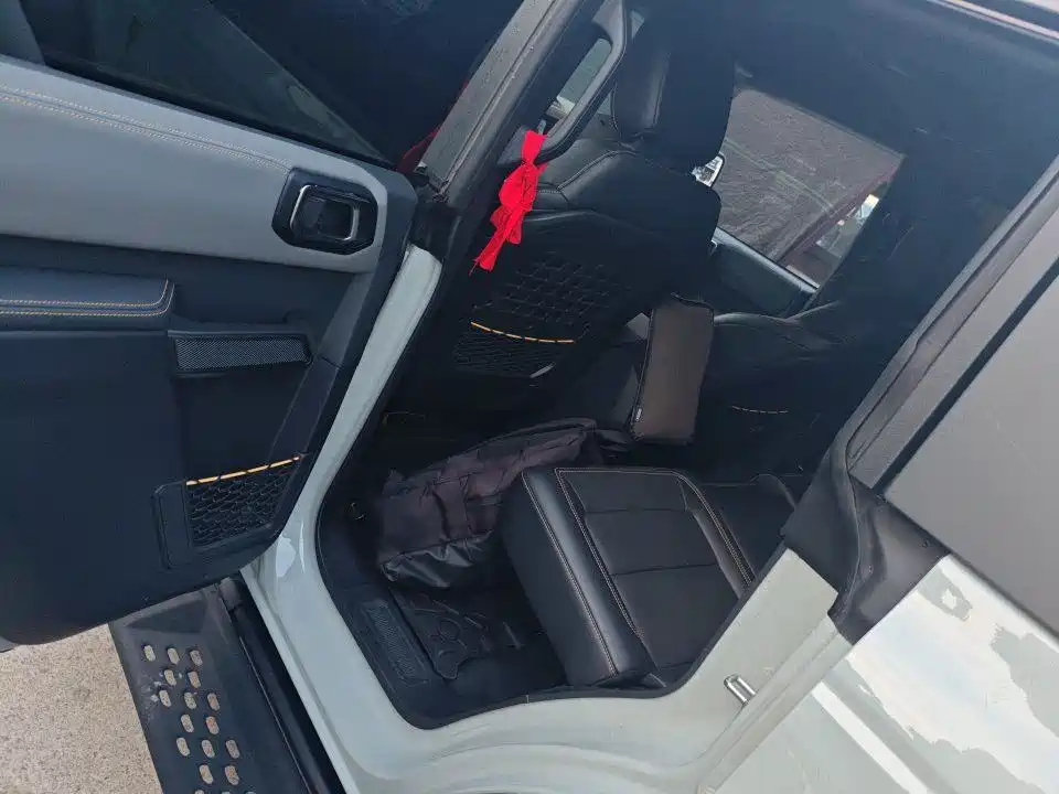 Ford Bronco 2025 2024 2.3T Badlands