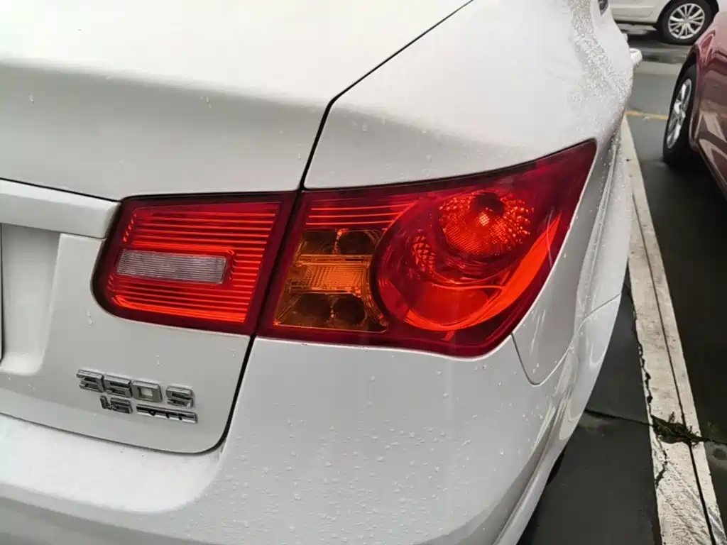 Roewe 350 2016 2015 Model 1.5L Automatic Luxury Sunroof Edition