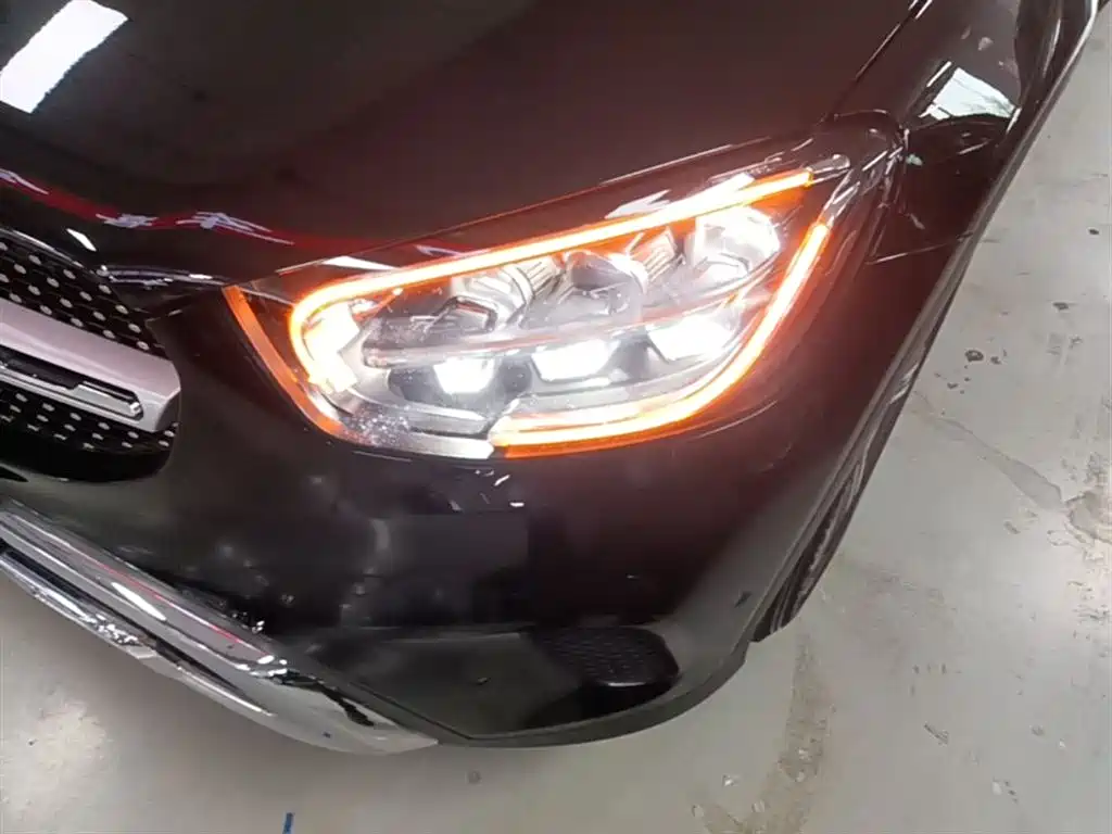 Mercedes-Benz GLC 2021 GLC 260 L 4MATIC Sporty фото 24