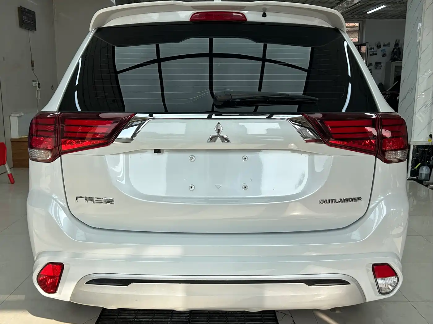 Mitsubishi Outlander 2021 2.0L 2WD Smooth Ride Version 5-Seater фото 5