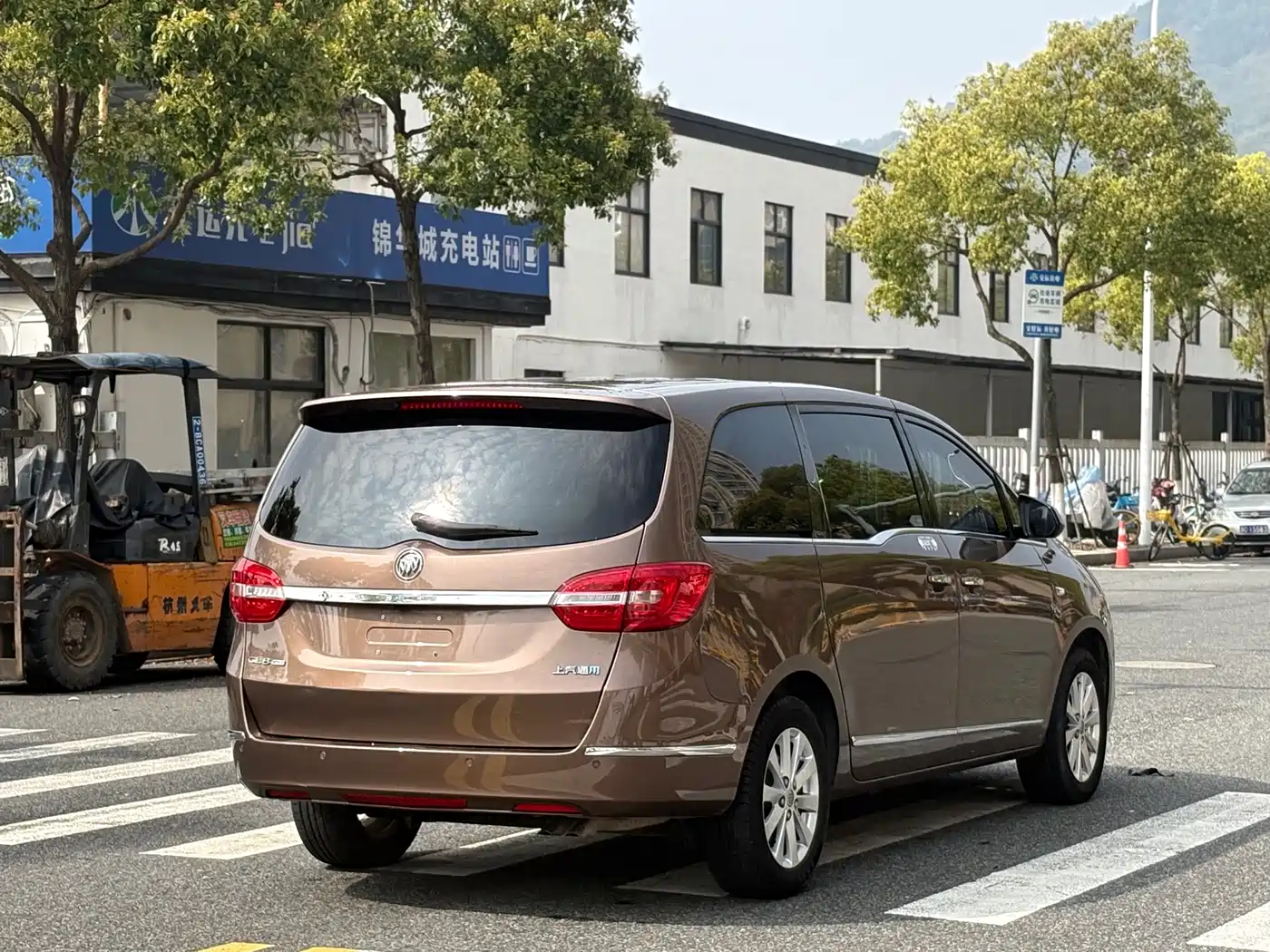 Buick GL8 2018 28T Luxury Model China VI фото 15