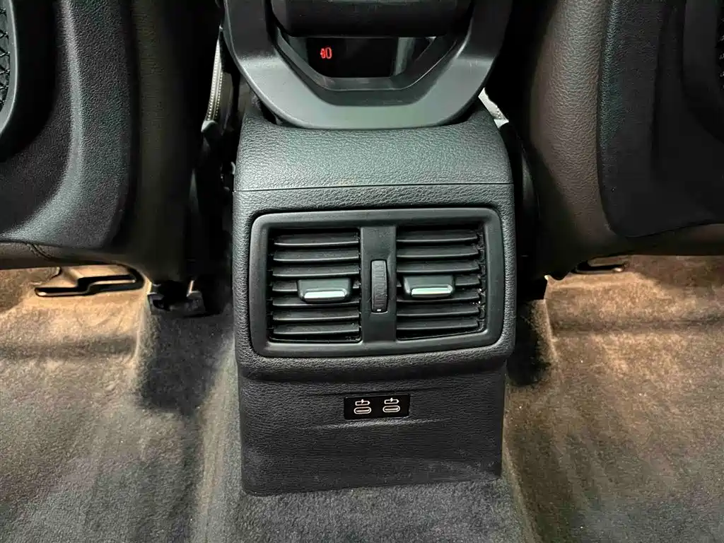 BMW X1 2022 sDrive20Li Premium фото 16