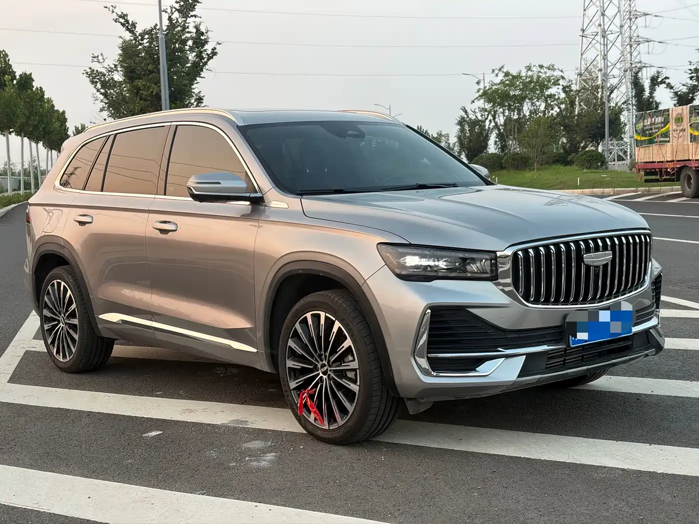 Фото 3 - Geely Xingyue L