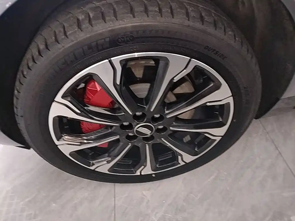 Cadillac XT5 2025 2025 Model 2.0T Platinum