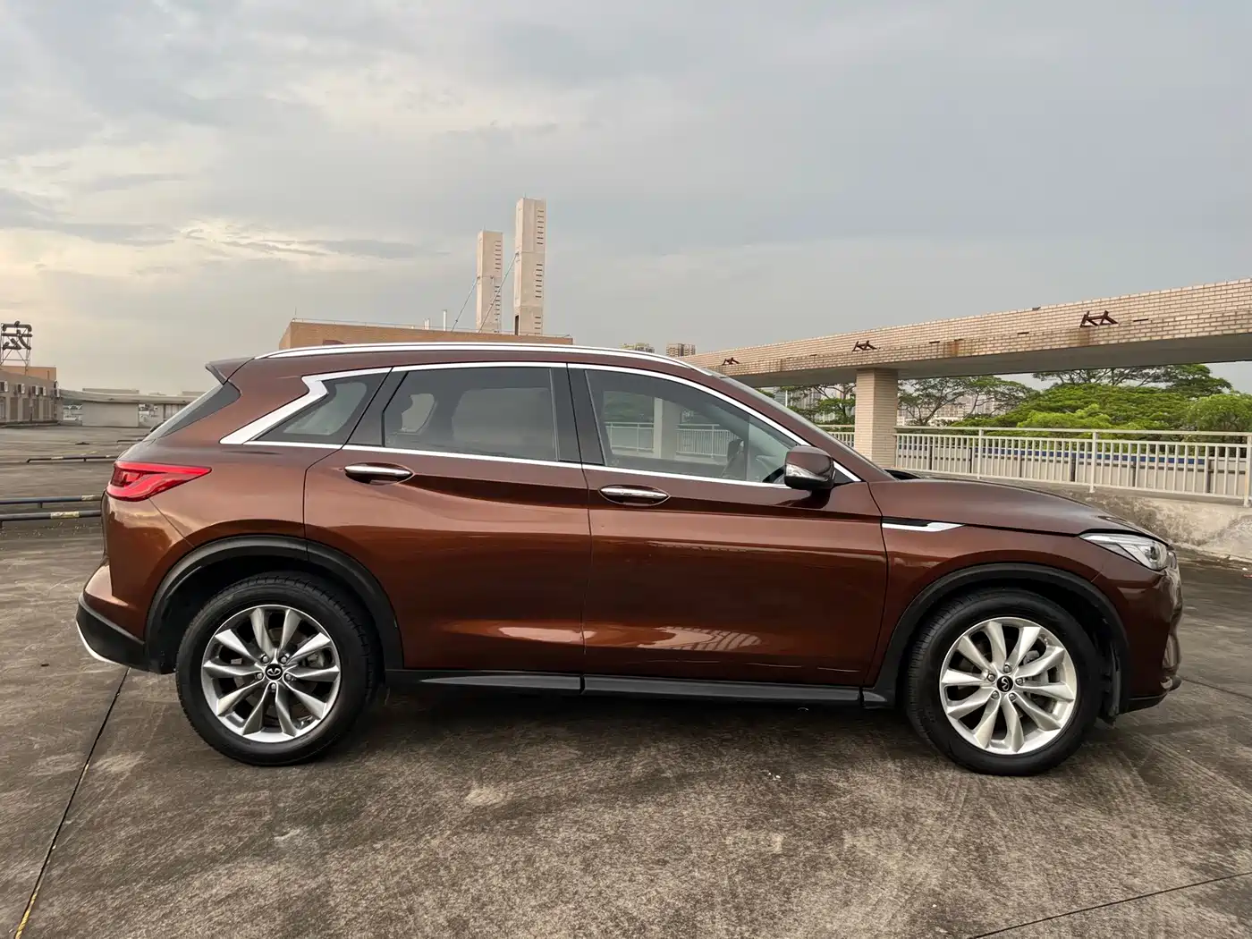 Infiniti QX50 2021 2020 Facelift 2.0T 2WD Fashion Edition