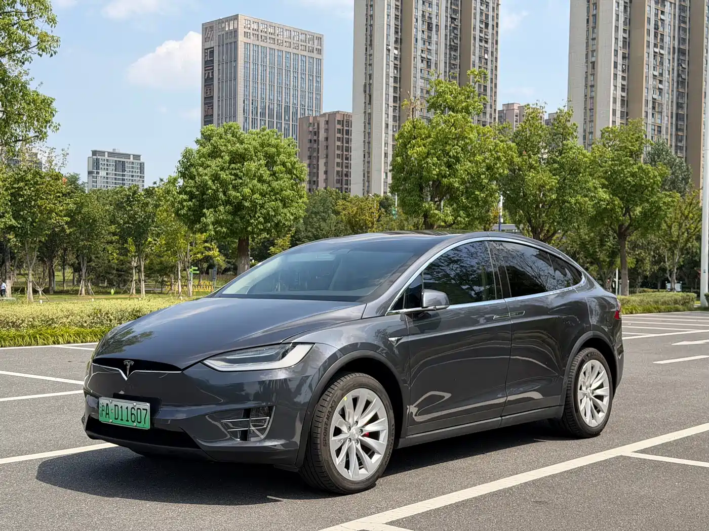 Фото 16 - Tesla Model X