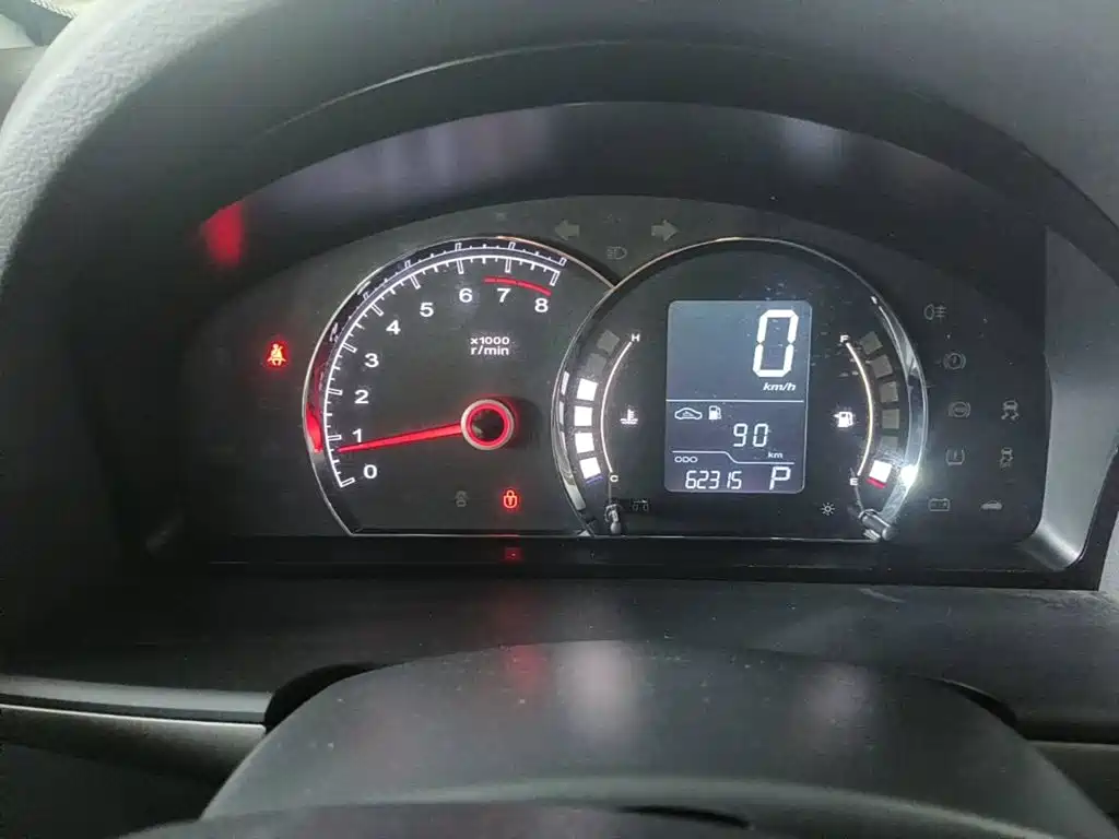 Roewe 350 2015 2015 Model 1.5L Automatic Luxury Sunroof Edition