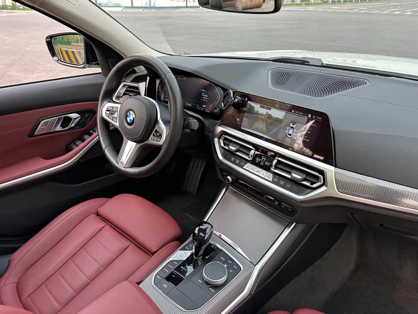 BMW 3 Series 2021 325i M Sport Night Edition фото 11