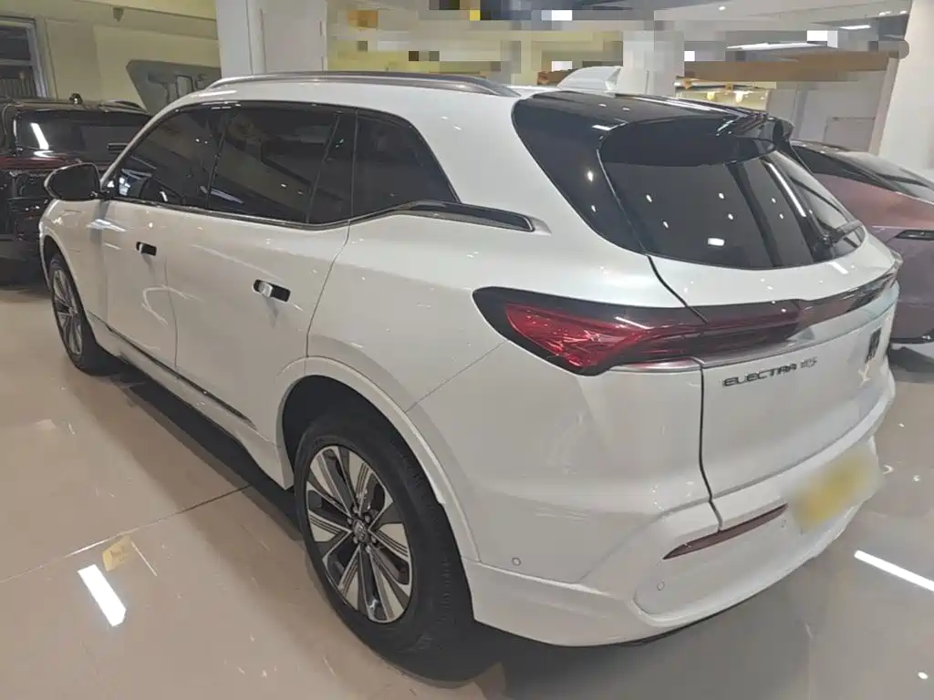 2025 Buick E5