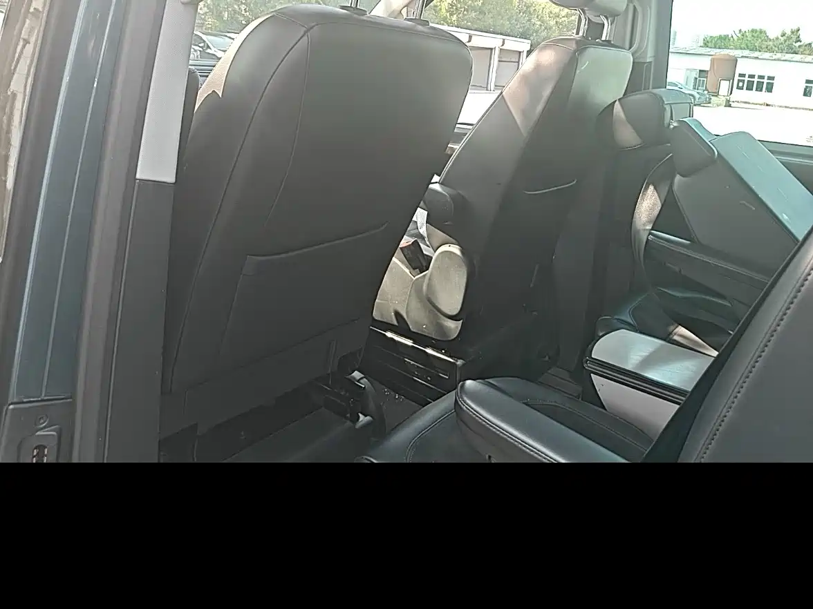 Volkswagen Multivan 2019 2019 2.0TSI 4WD Premium 7-seater