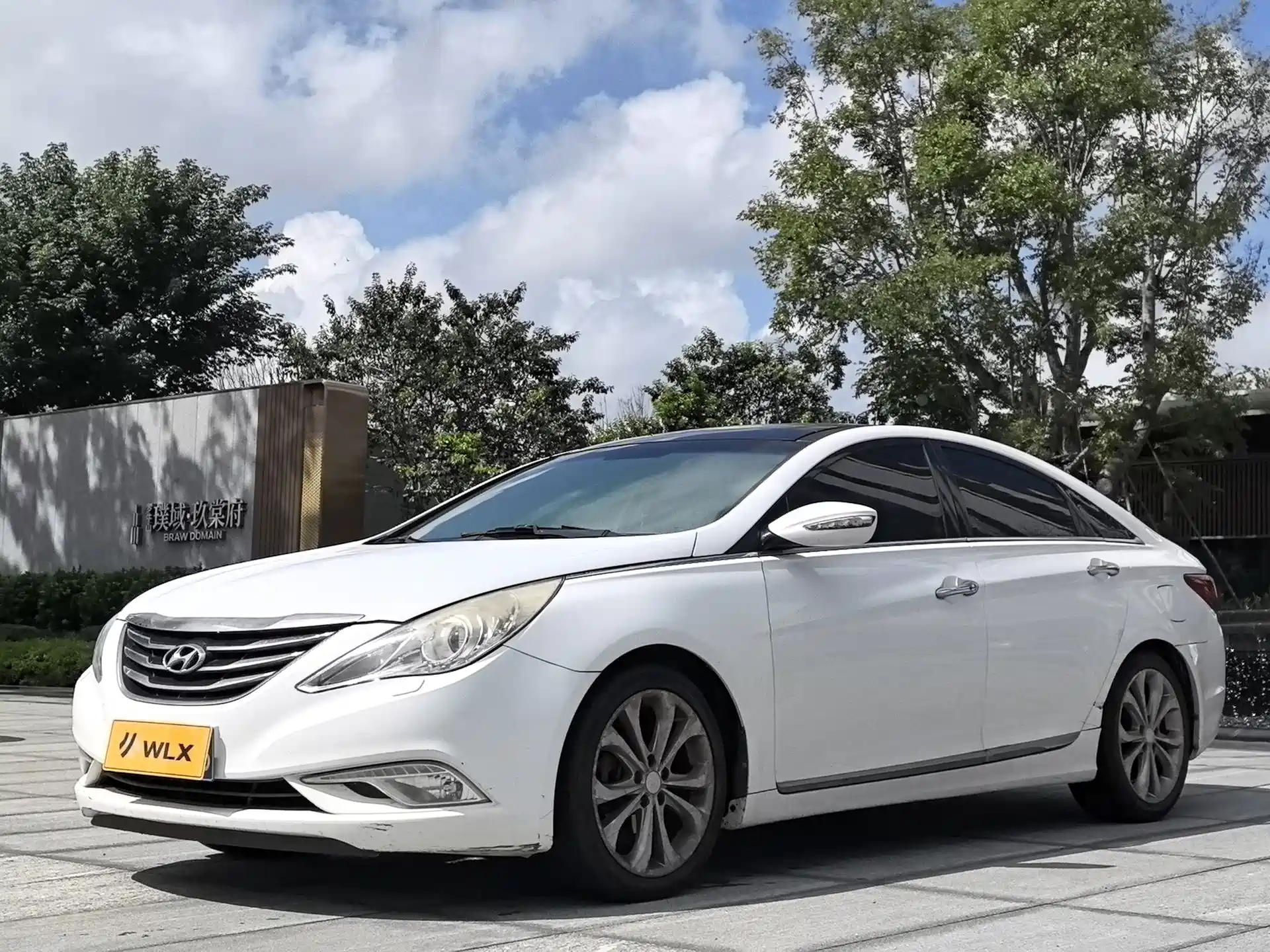 صورة 1 - Hyundai Sonata