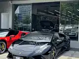 Фото 2 - Lamborghini Huracán