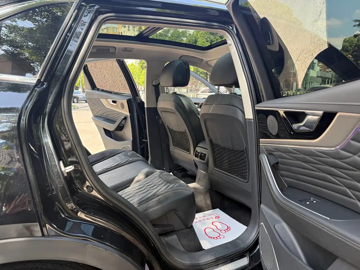 Hongqi HS5 2022 2.0T Smart Connect Flagship AWD Edition фото 7
