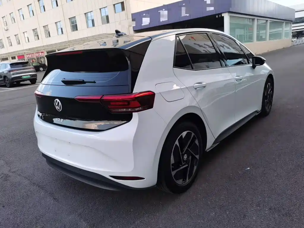 Volkswagen ID.3 2025 2024 Outstanding Edition