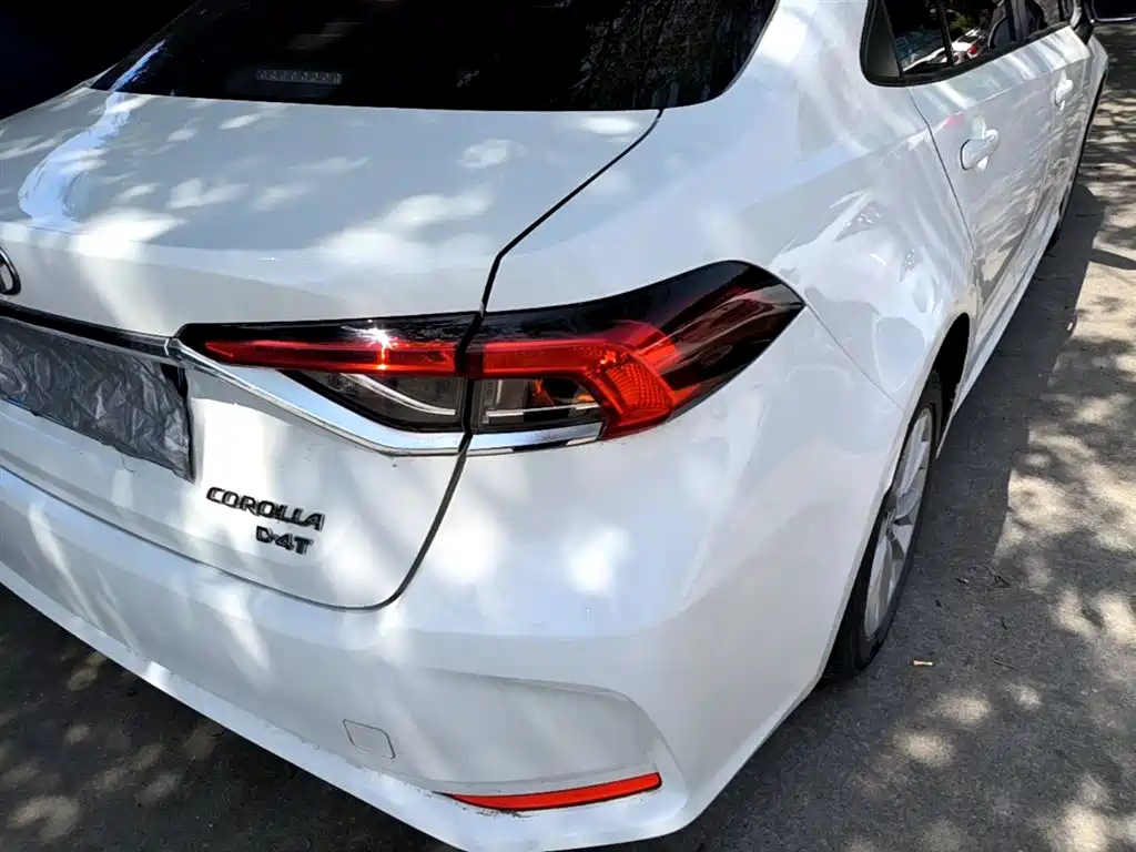 Toyota Corolla 2021 1.2T S-CVT Elite PLUS Edition фото 8