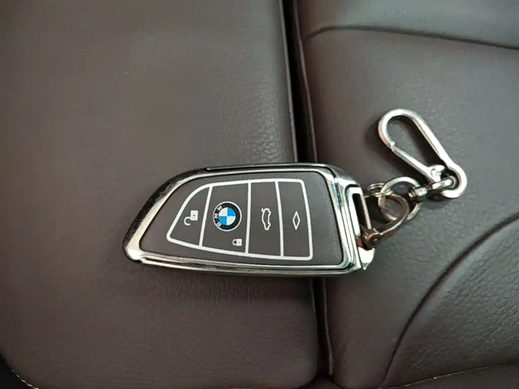 BMW X1 2016 sDrive20Li Luxury Model фото 8