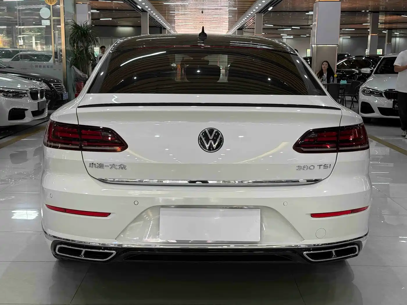 Volkswagen FAW-Volkswagen CC 2023 380TSI Eye-catching Edition фото 5