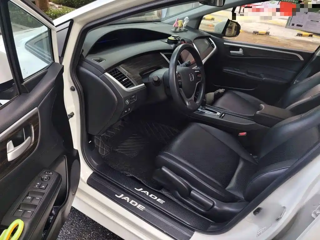Honda Jade 2019 2017 1.8L Automatic Comfort Edition 5-seater