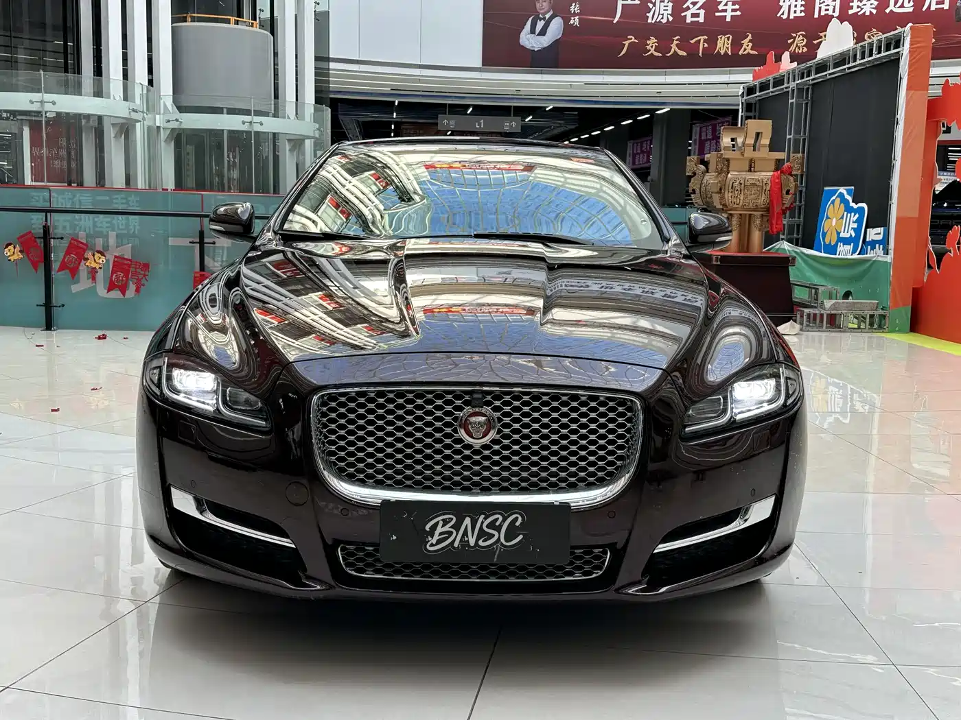 2018 Jaguar XJ