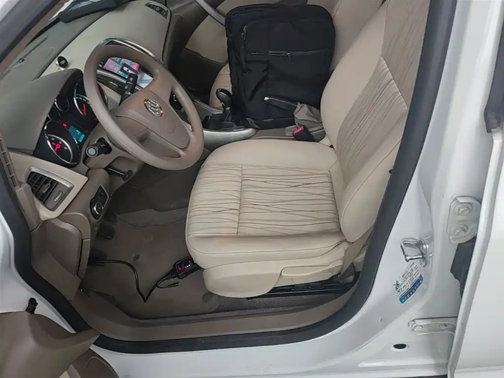 Buick Excelle 2013 Model GT 1.6L Manual Comfort фото 15