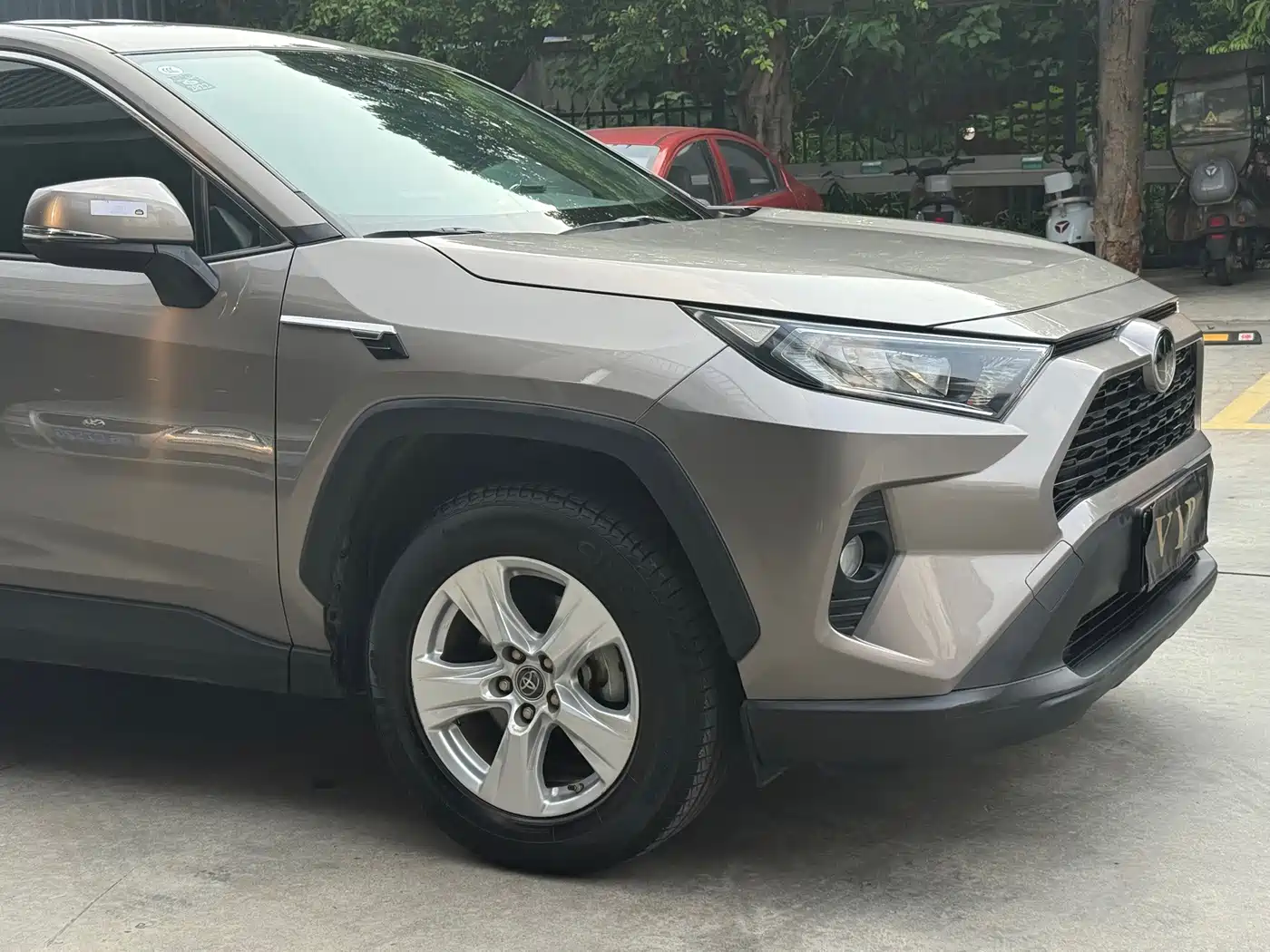 Фото 2 - Toyota RAV4 Rongfang