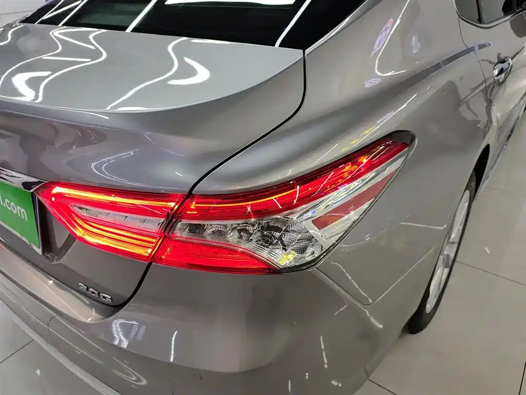 Toyota Camry 2023 2.0G Luxury Edition фото 8