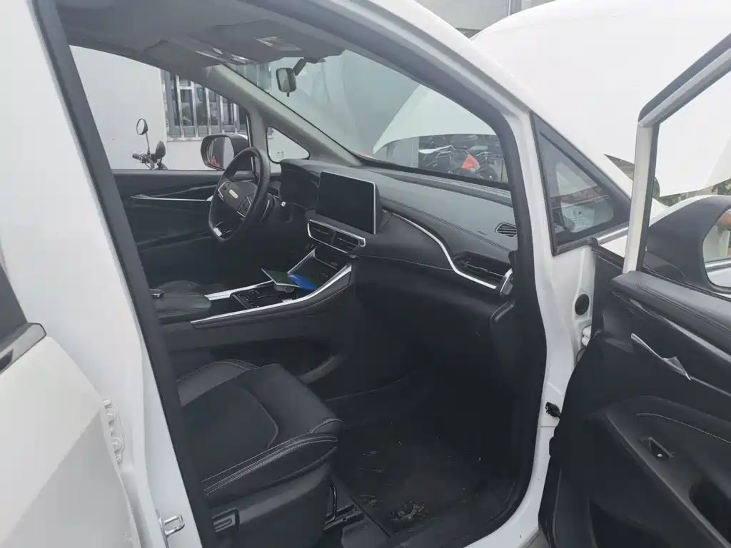 SAIC Maxus Maxus G50 2023 2023 Model PLUS 1.5T Happiness Recommended Auto Cruise Edition