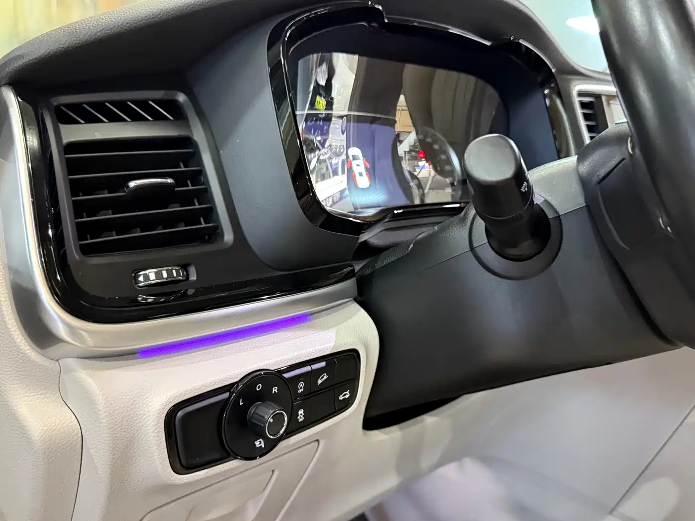GAC Trumpchi Trumpchi M8 2018 320T Premium Edition фото 17