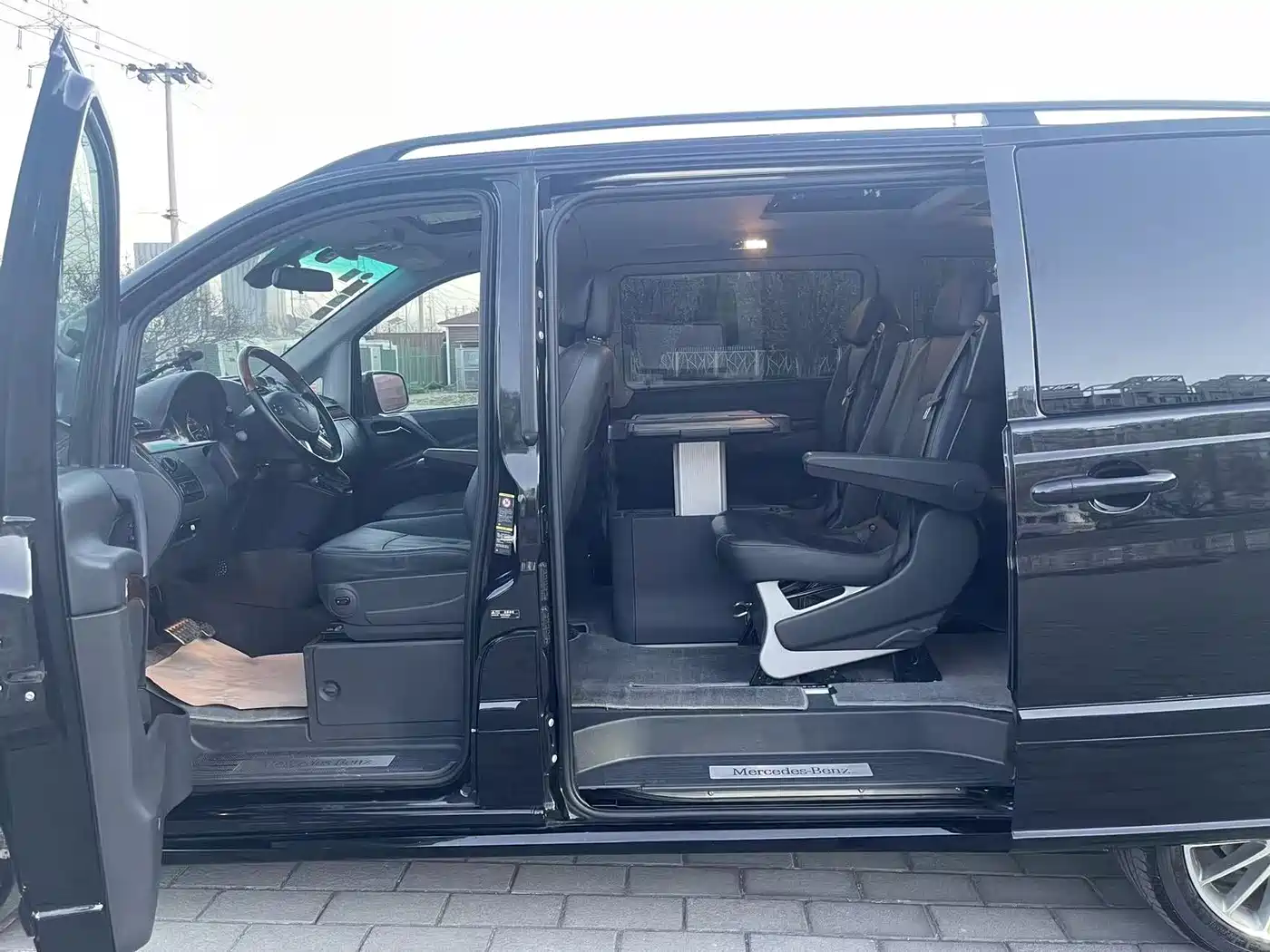 Mercedes-Benz Viano (Import) 2011 3.5L 125th Anniversary Edition 7-Seater фото 16