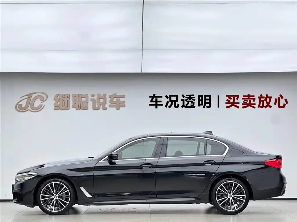 BMW 5 Series 2020 530Li Exclusive M Sport Package фото 3