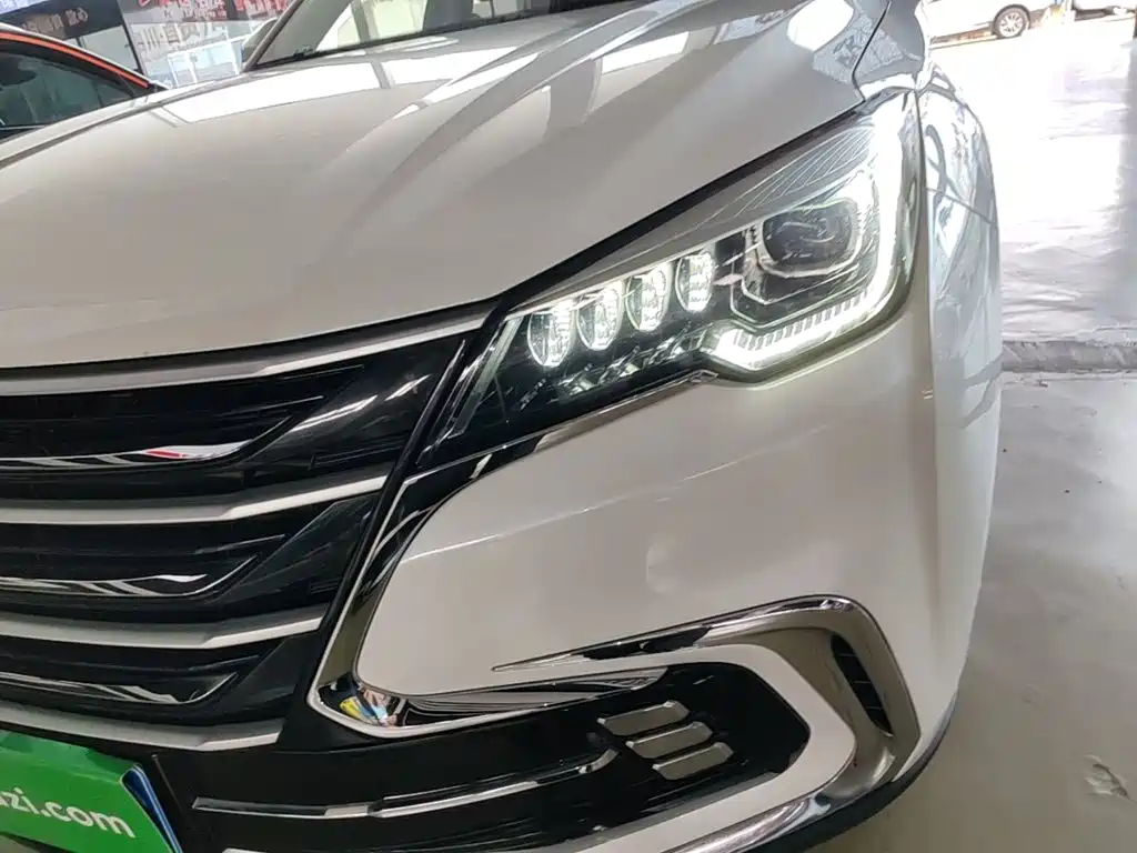 Photo 24 - Changan CS85