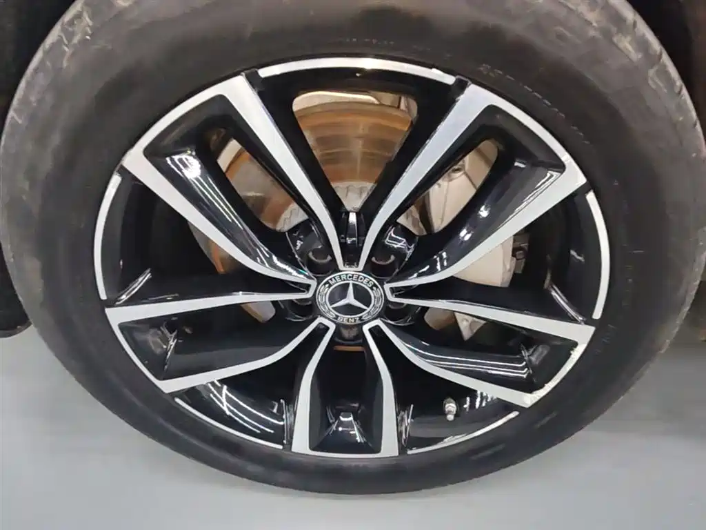 Mercedes-Benz GLC 2020 Facelift GLC 300 L 4MATIC Dynamic фото 23