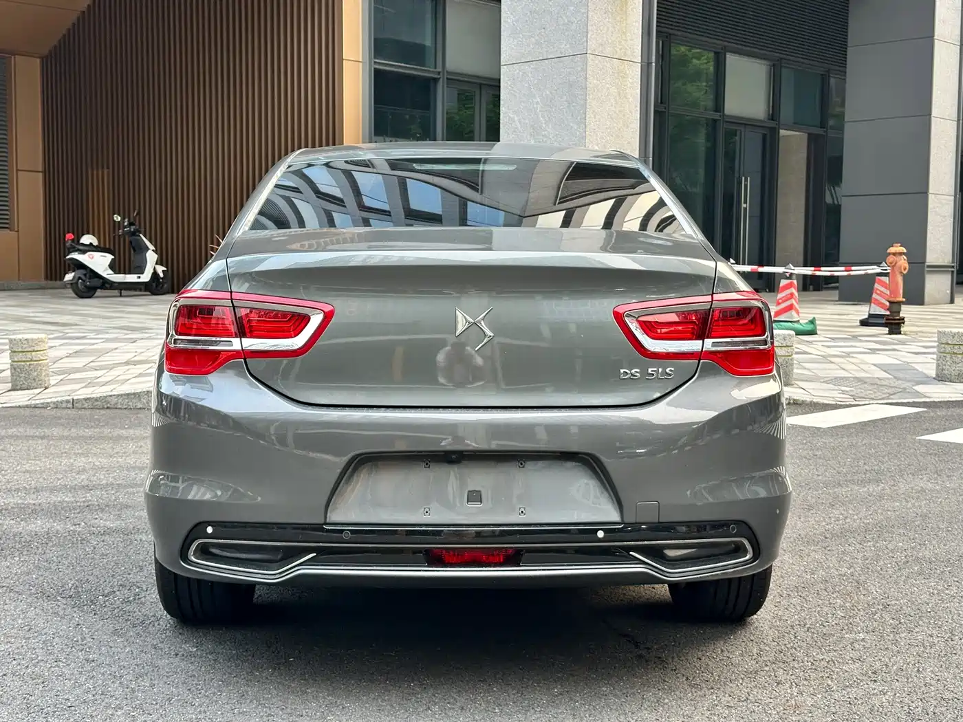DS 5LS 2015 2014 1.6T Luxury THP160