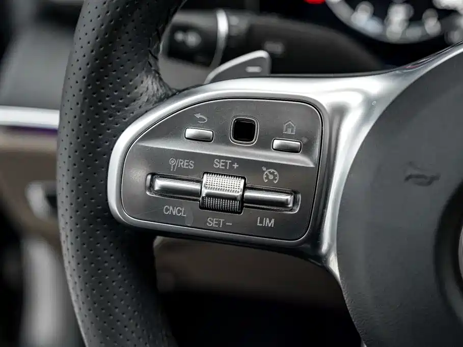 Mercedes-Benz E-Class 2020 E 260 L Sport 4MATIC фото 9