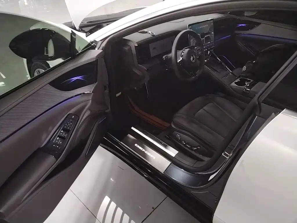 Denza Z9 2025 2024 Model 1100km AWD Ultra Edition