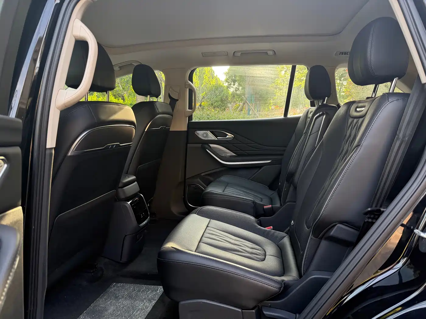Hongqi HS7 PHEV 2024 2.0T PHEV 4WD Flagship Edition 6-seater фото 7